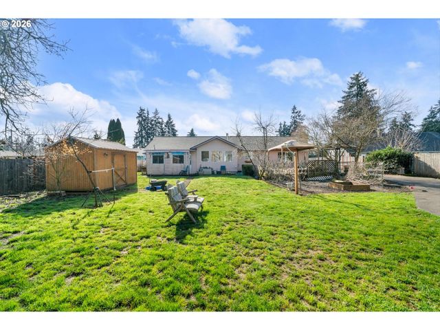 2672 COLUMBIA Blvd, St Helens, OR 97051