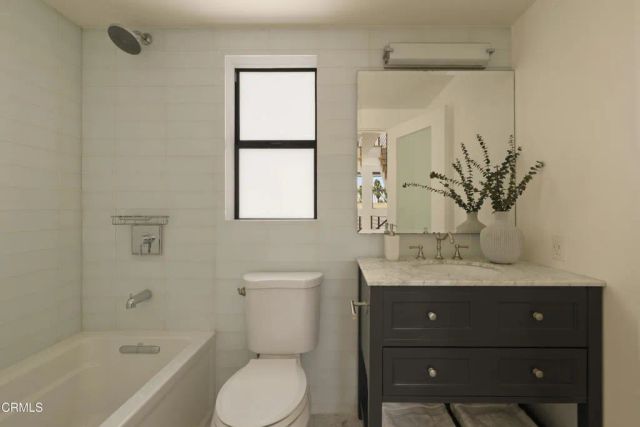 643 N Hayworth Avenue, Los Angeles, CA 90048