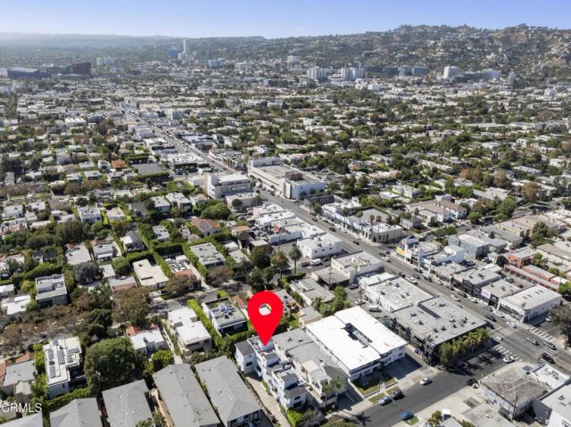 643 N Hayworth Avenue, Los Angeles, CA 90048