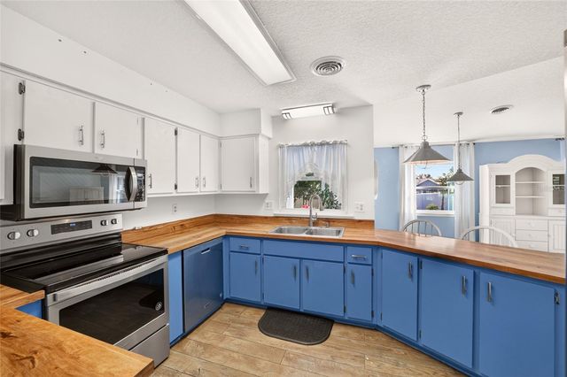 3439 SE 28TH COURT, Ocala, FL 34471