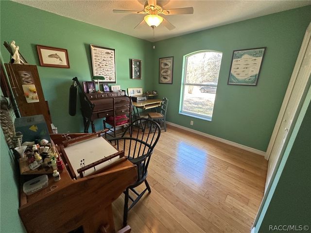 8497 N Empire Avenue, Citrus Springs, FL 34433