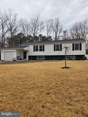 2 VILLA CIR, Berlin, NJ 08009