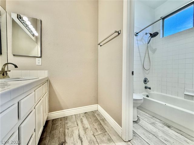 6800 Fruit Flower Avenue, Las Vegas, NV 89130