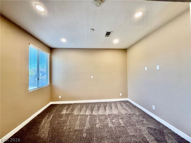 6800 Fruit Flower Avenue, Las Vegas, NV 89130