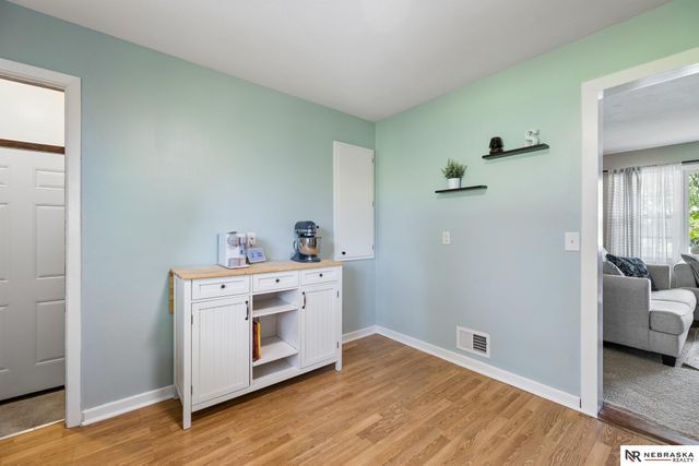 501 Skyway Road, Lincoln, NE 68505