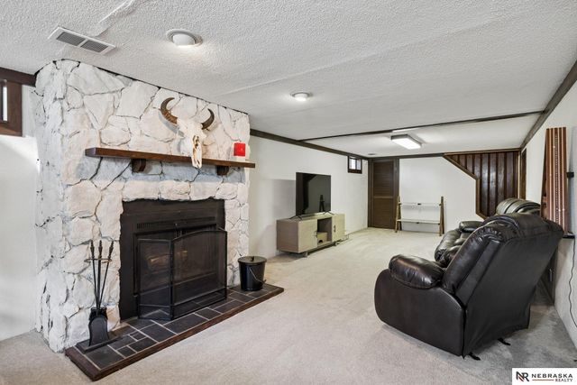 501 Skyway Road, Lincoln, NE 68505