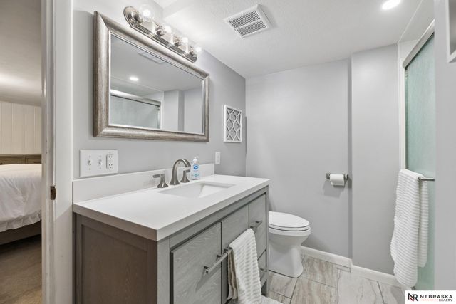 501 Skyway Road, Lincoln, NE 68505