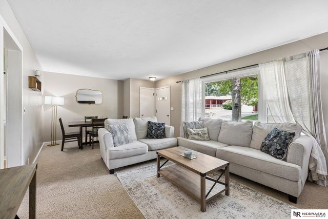 501 Skyway Road, Lincoln, NE 68505