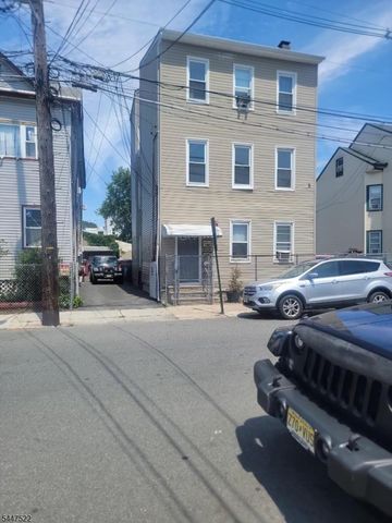 40 Manchester Ave, Paterson City, NJ 07502