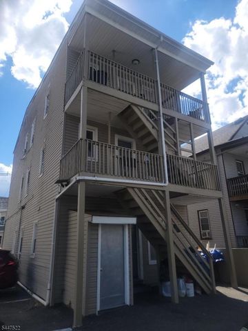 40 Manchester Ave, Paterson City, NJ 07502