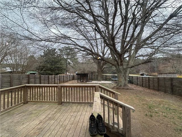 1120 N Main Street, Troy, NC 27371