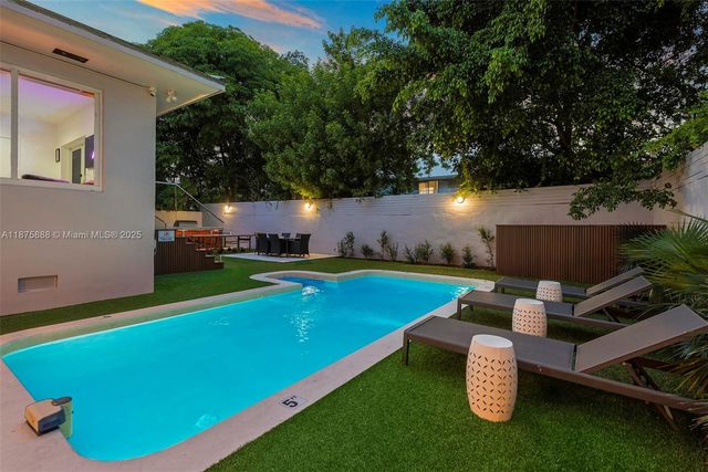 1019 NE 87th St, Miami, FL 33138