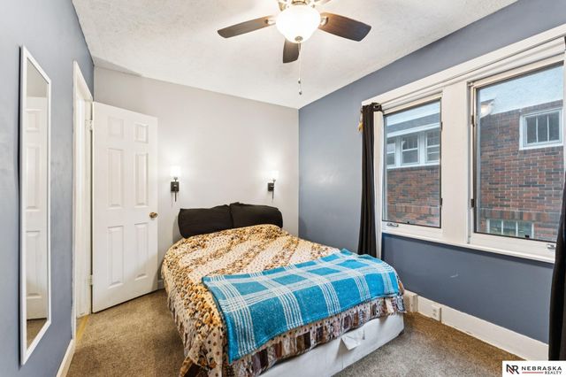 2134 S 35th Street, Omaha, NE 68105