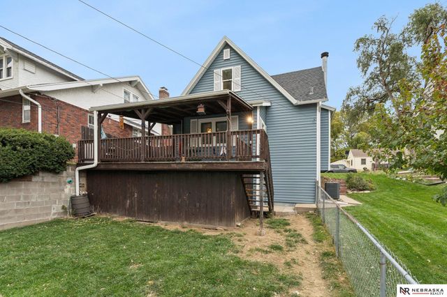 2134 S 35th Street, Omaha, NE 68105