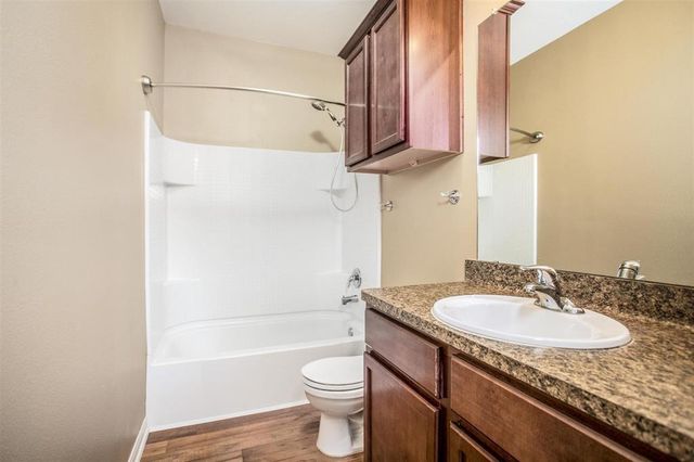 5607 Straight Way, Houston, TX 77339