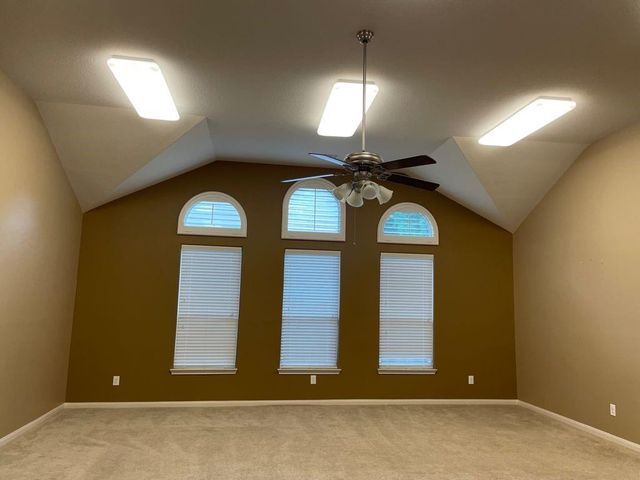 5607 Straight Way, Houston, TX 77339