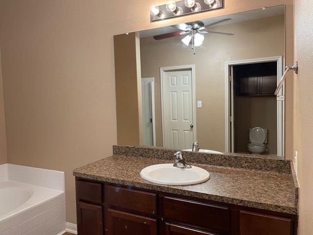 5607 Straight Way, Houston, TX 77339