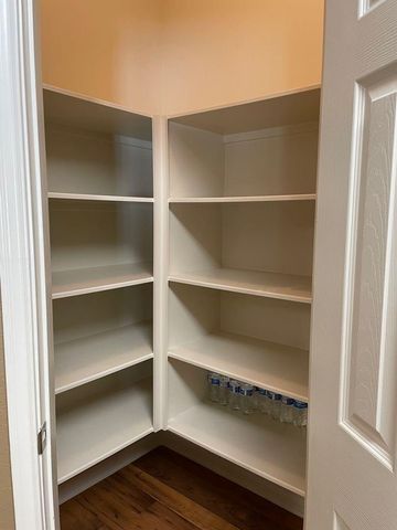 5607 Straight Way, Houston, TX 77339