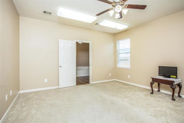 5607 Straight Way, Houston, TX 77339