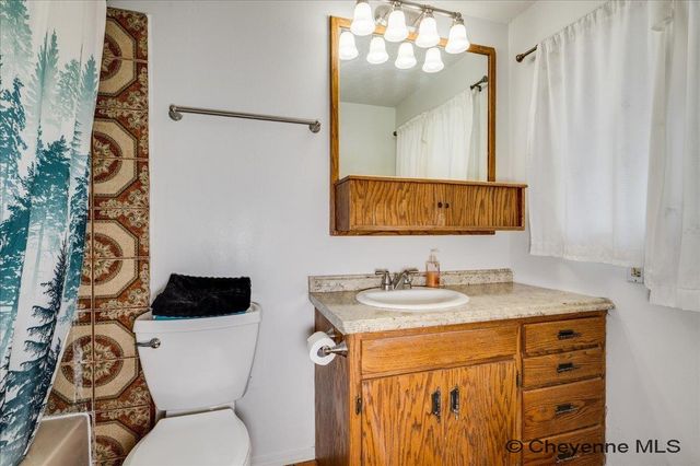 1554 HENRY DR, Laramie, WY 82072