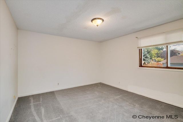 1554 HENRY DR, Laramie, WY 82072