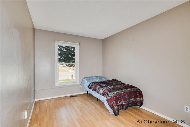 1554 HENRY DR, Laramie, WY 82072