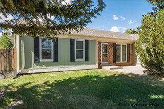 1554 HENRY DR, Laramie, WY 82072