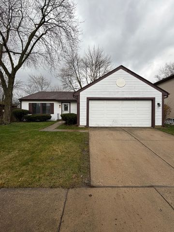 208 Albert Drive, Vernon Hills, IL 60061