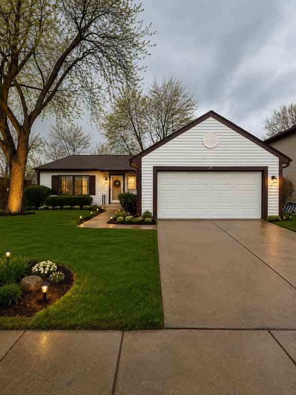 208 Albert Drive, Vernon Hills, IL 60061