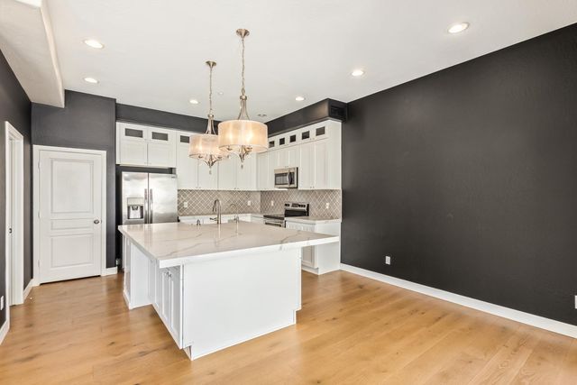 7414 E Northland Drive Unit A102, Scottsdale, AZ 85251