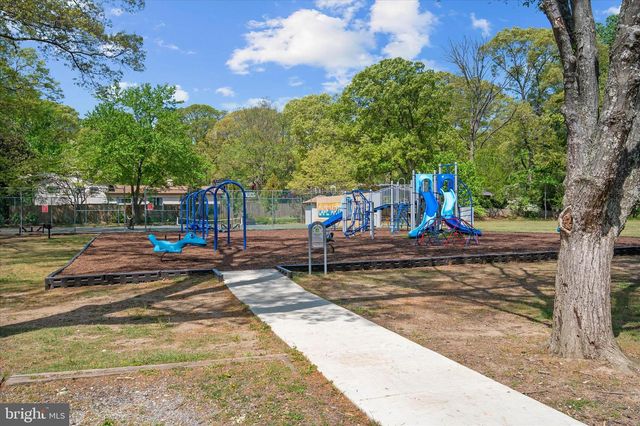 6 LINDA LN, Severna Park, MD 21146