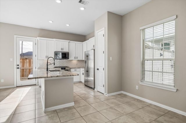 4719 Glen Isle Drive, Houston, TX 77009