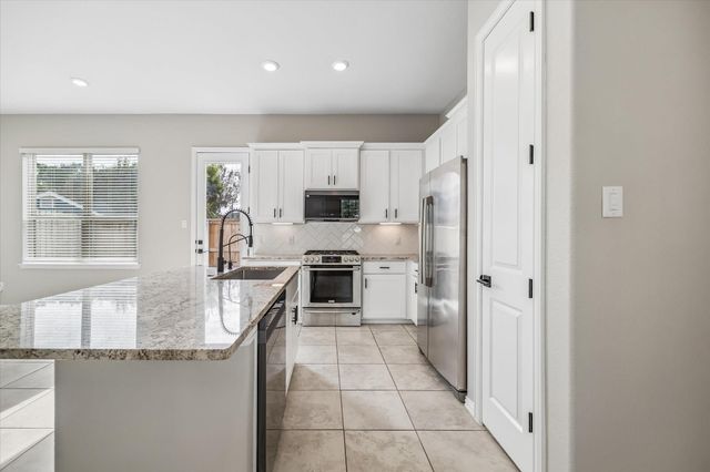 4719 Glen Isle Drive, Houston, TX 77009
