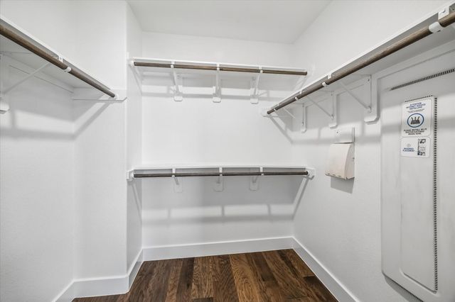 4719 Glen Isle Drive, Houston, TX 77009
