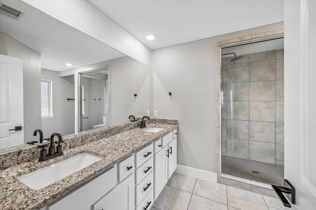 4719 Glen Isle Drive, Houston, TX 77009