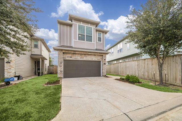4719 Glen Isle Drive, Houston, TX 77009