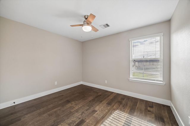 4719 Glen Isle Drive, Houston, TX 77009