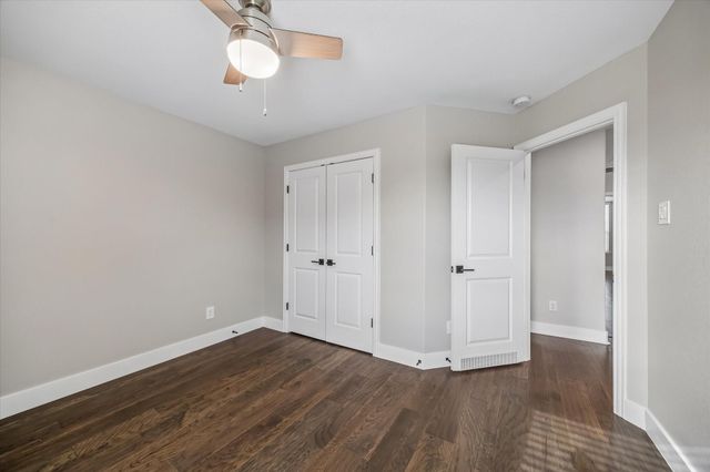 4719 Glen Isle Drive, Houston, TX 77009