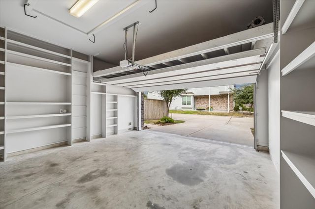 4719 Glen Isle Drive, Houston, TX 77009