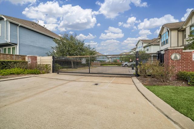4719 Glen Isle Drive, Houston, TX 77009