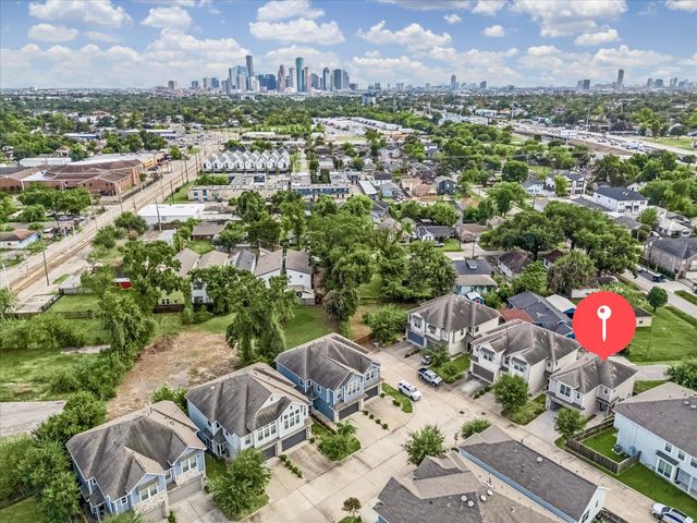 4719 Glen Isle Drive, Houston, TX 77009