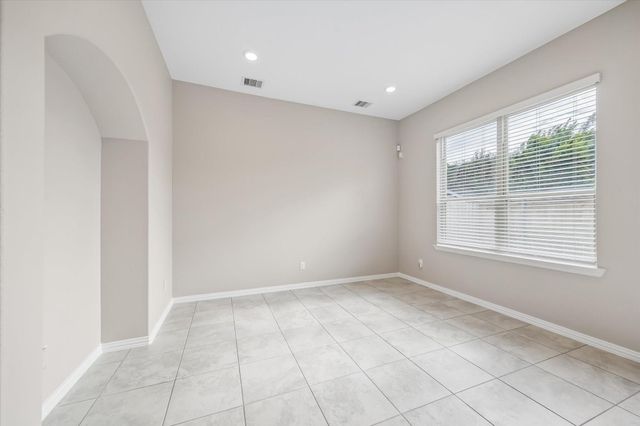 4719 Glen Isle Drive, Houston, TX 77009