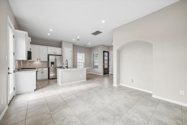 4719 Glen Isle Drive, Houston, TX 77009