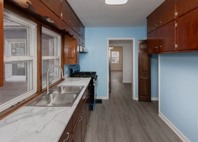 3219 Sunnyside Avenue, Davenport, IA 52802