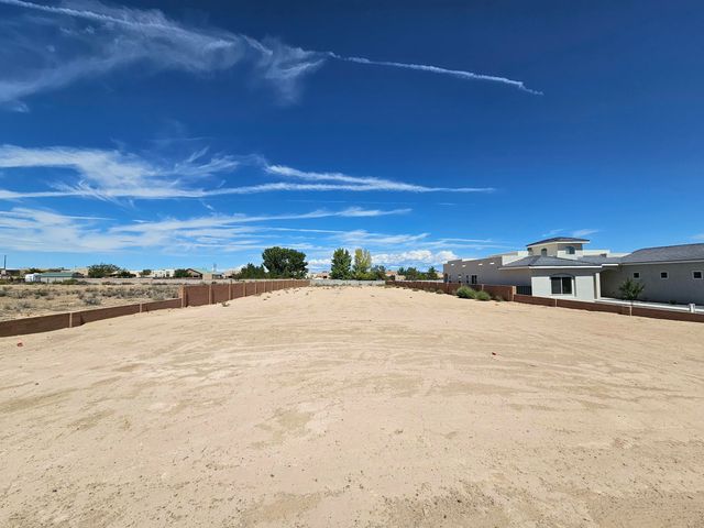 4840 Kim Road NE, Rio Rancho, NM 87144