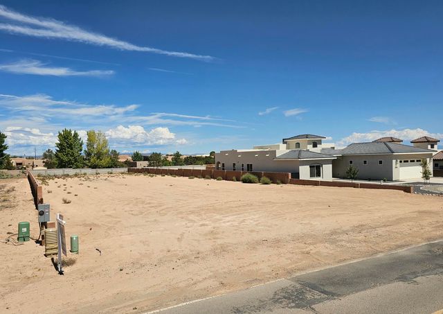 4840 Kim Road NE, Rio Rancho, NM 87144
