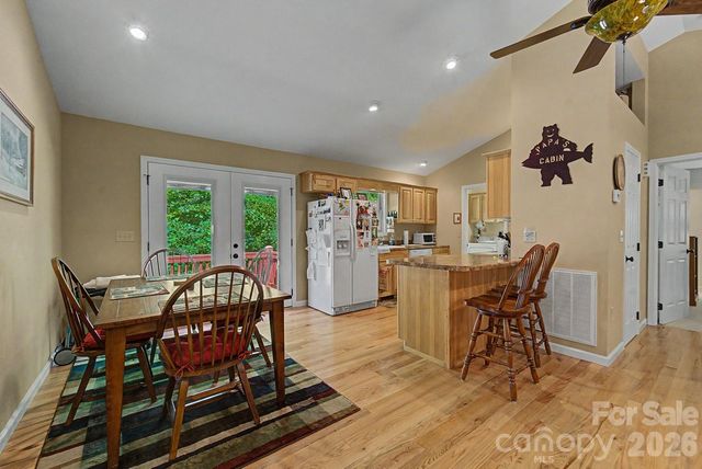 2916 Blanton Branch Road, Sylva, NC 28779
