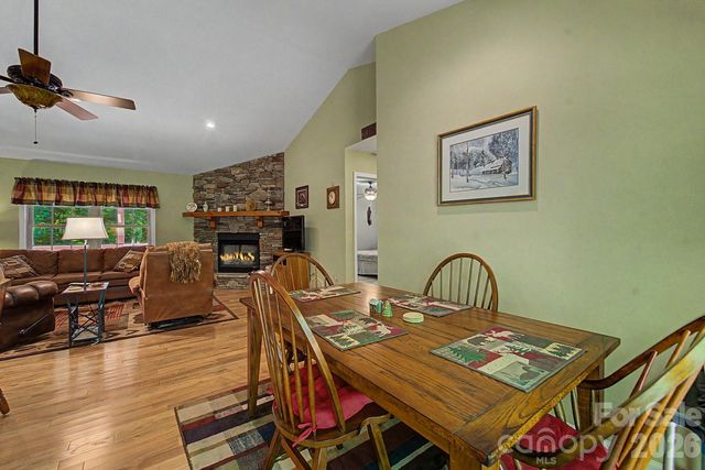 2916 Blanton Branch Road, Sylva, NC 28779