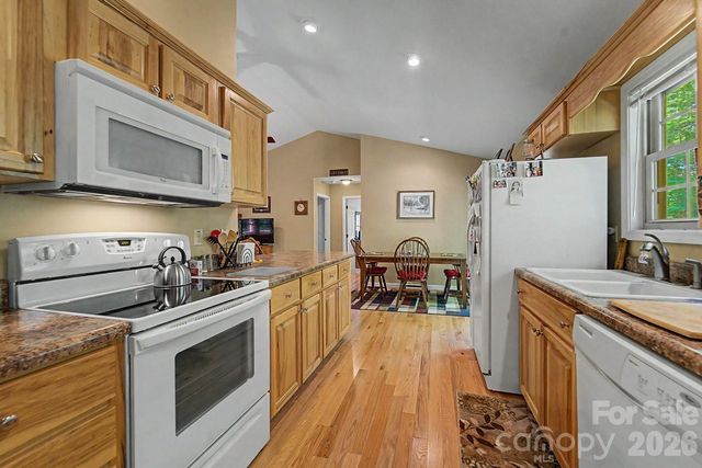 2916 Blanton Branch Road, Sylva, NC 28779
