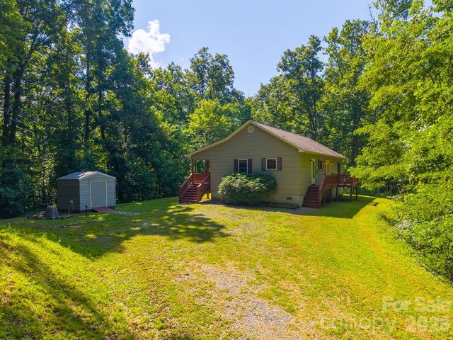 2916 Blanton Branch Road, Sylva, NC 28779